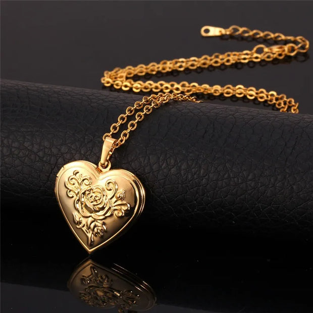 Openable Heart Locket Necklace Photo Frame Memory Romantic Love Embossed Rose Flower Pendant for Women Best Mother's Day Gift